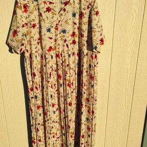 Chaus Women's Plus Size 24W Maxi Dress Pleated Floral Short Sleeve Zipped Back